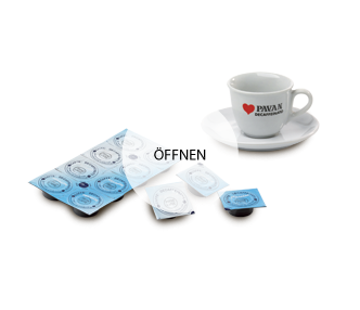 Kapseln und Tasse koffeinfrei